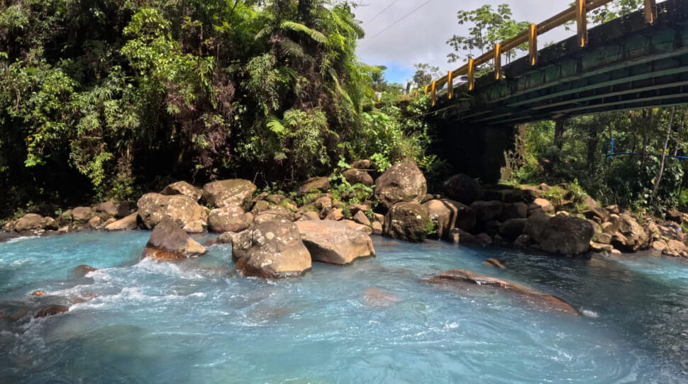 rio celeste costa rica pool e1761188149846